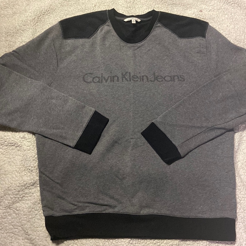 Calvin Klein sweatshirt size XL
